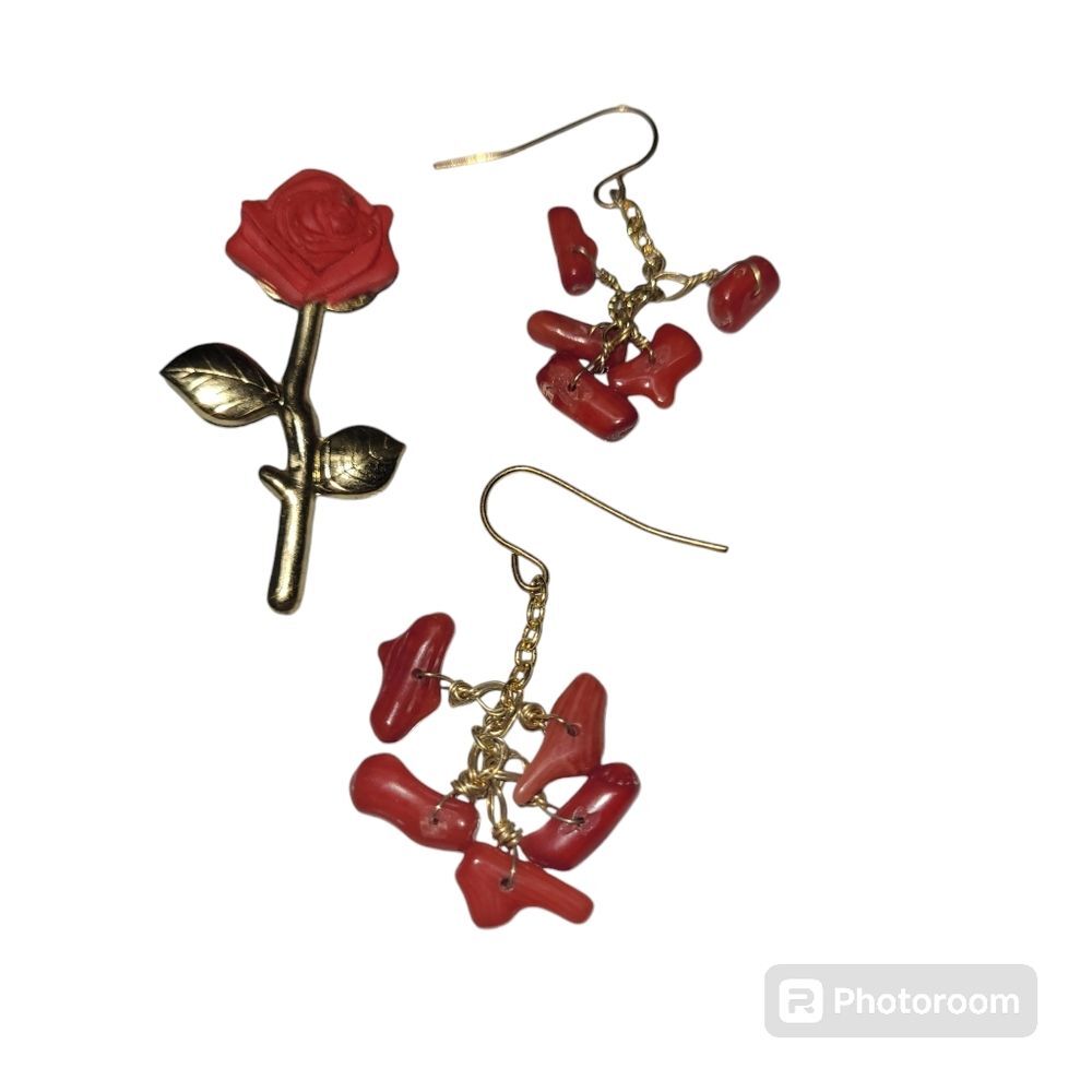 *  Rose brooch & red bead earrings  2 piece lot